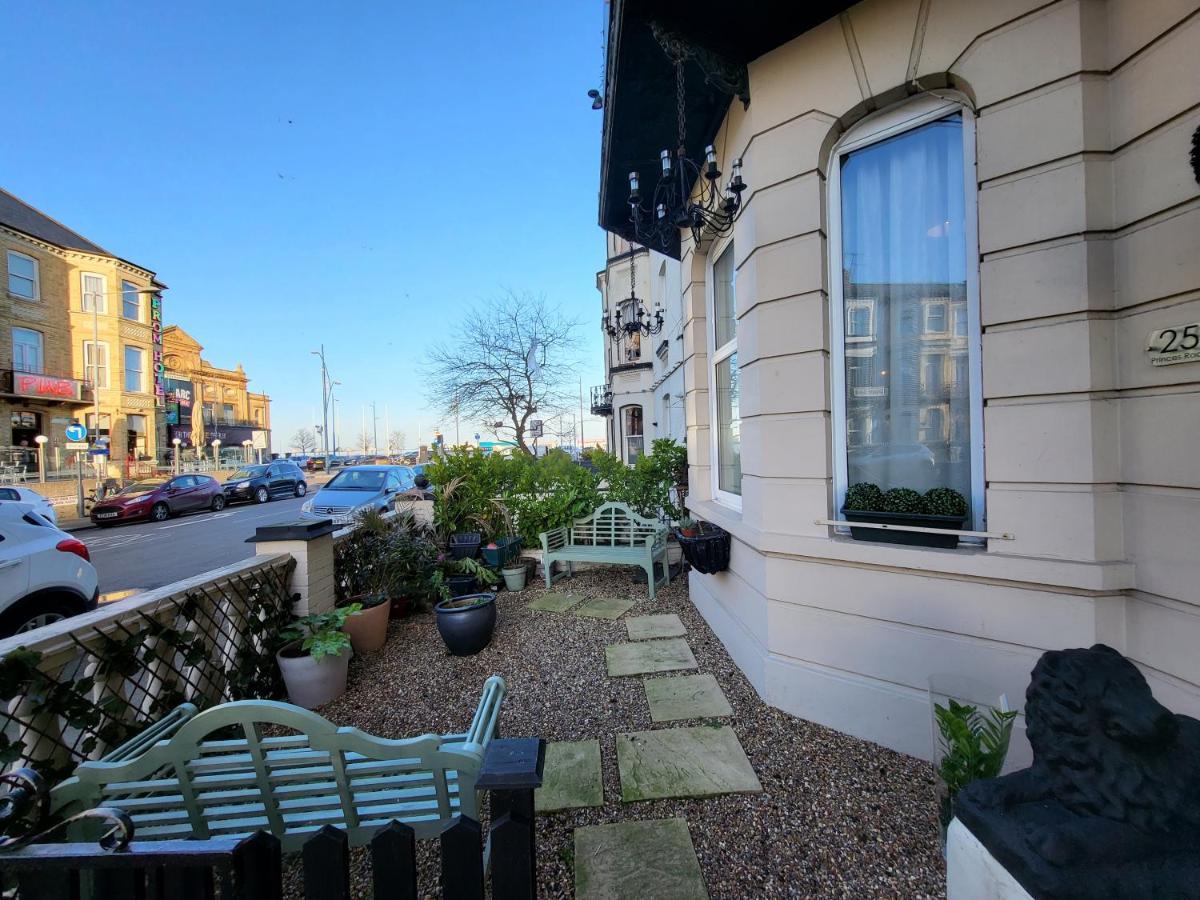 The Collingwood Guest House Great Yarmouth Dış mekan fotoğraf